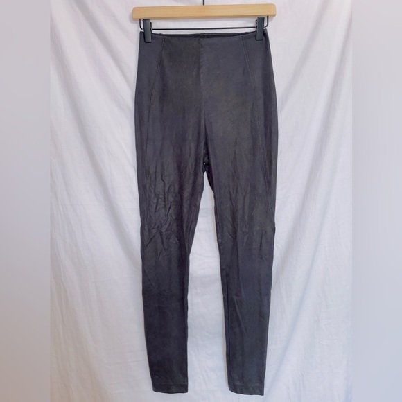 Women's LYSSE Black Faux Leather Pull On High Waisted Leggings size US small - Picture 1 of 6
